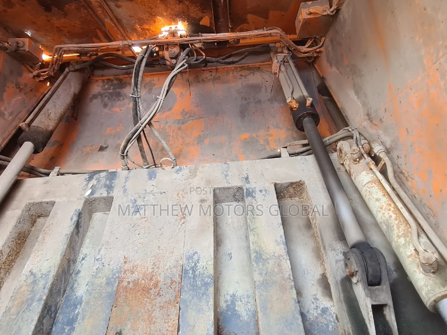 Man Diesel Fe 310 a Waste Disposal Garbage Compactor Truck