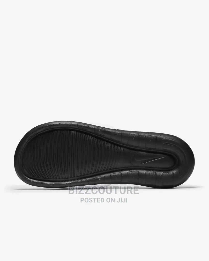 Original NIKE VICTORI Slides Size 38-50 Available in Store