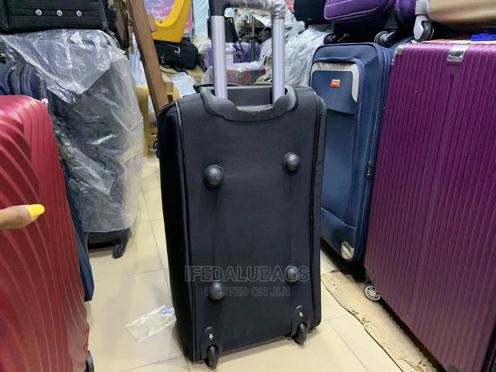 Big Size Quality Traveling Bag With Wheels