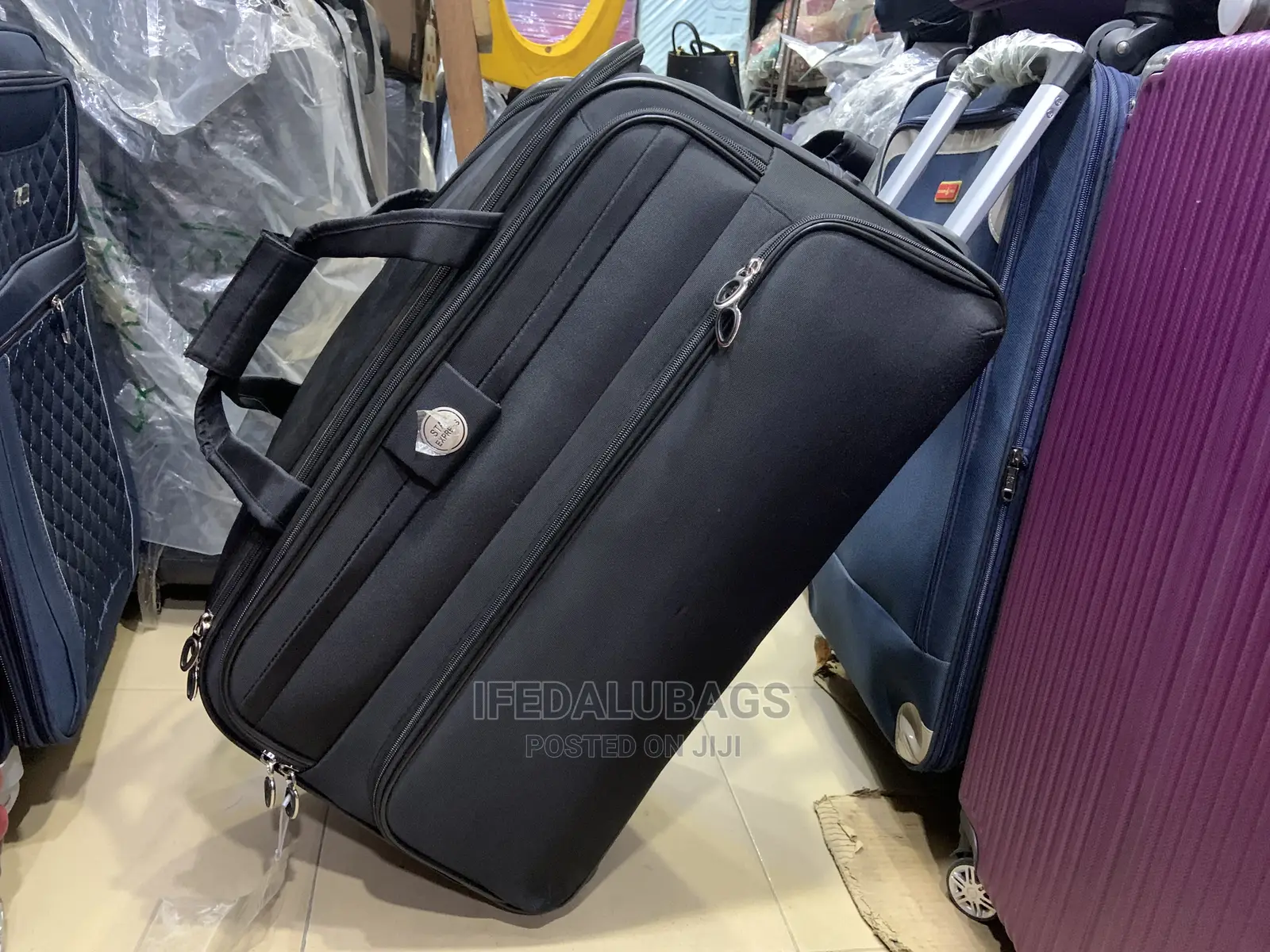 Big Size Quality Traveling Bag With Wheels