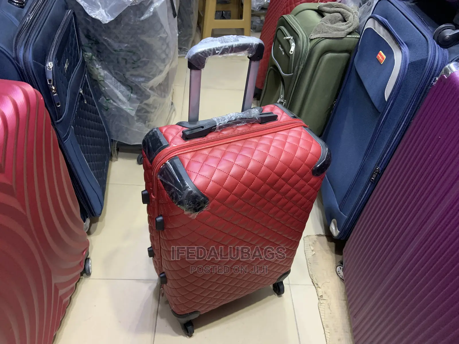 Small Size Quality Leather Hand Luggage
