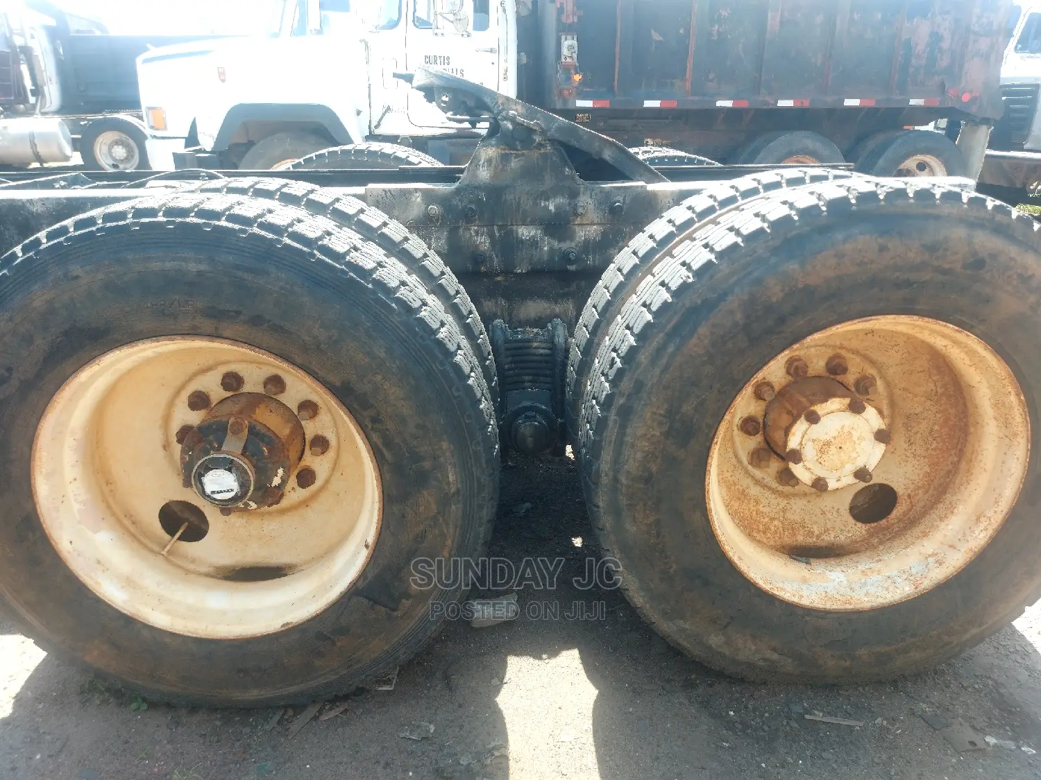 Tokunbo Ten Bolts Rim R Model Mack Ten Tyres Head Truck