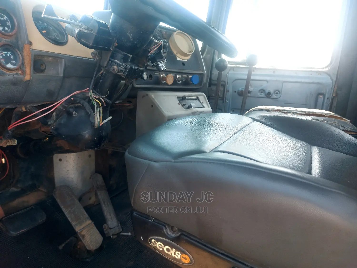 Tokunbo Ten Bolts Rim R Model Mack Ten Tyres Head Truck