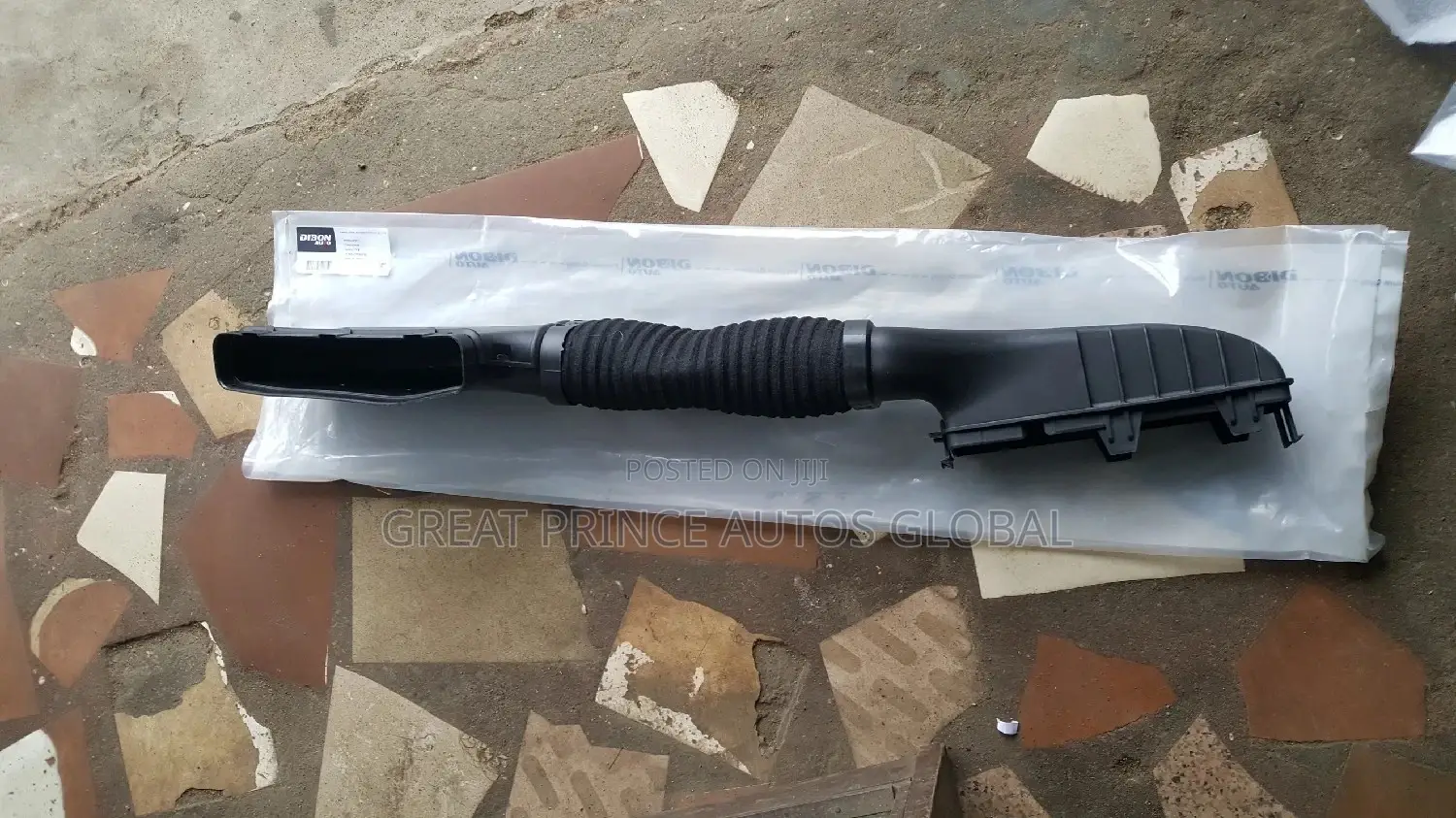 Engine Intake Air Hose 270 FOR CLA250