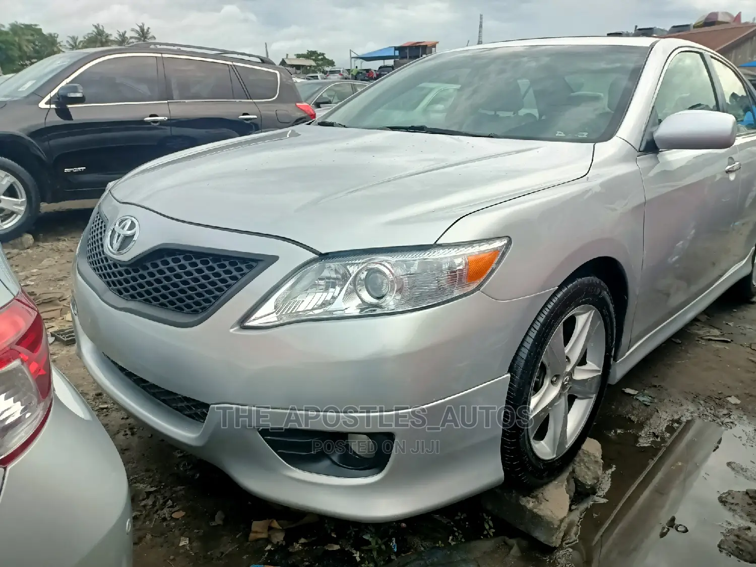 Toyota Camry 2010 Silver