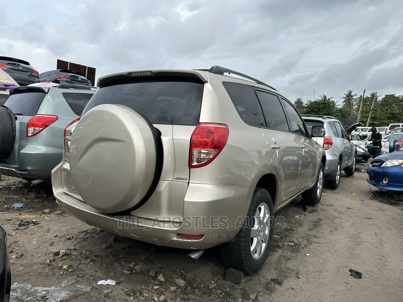 Toyota RAV4 2.4 2008 Gold