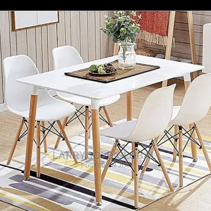 Imported High Quality Dinning Set With Wooden Legs