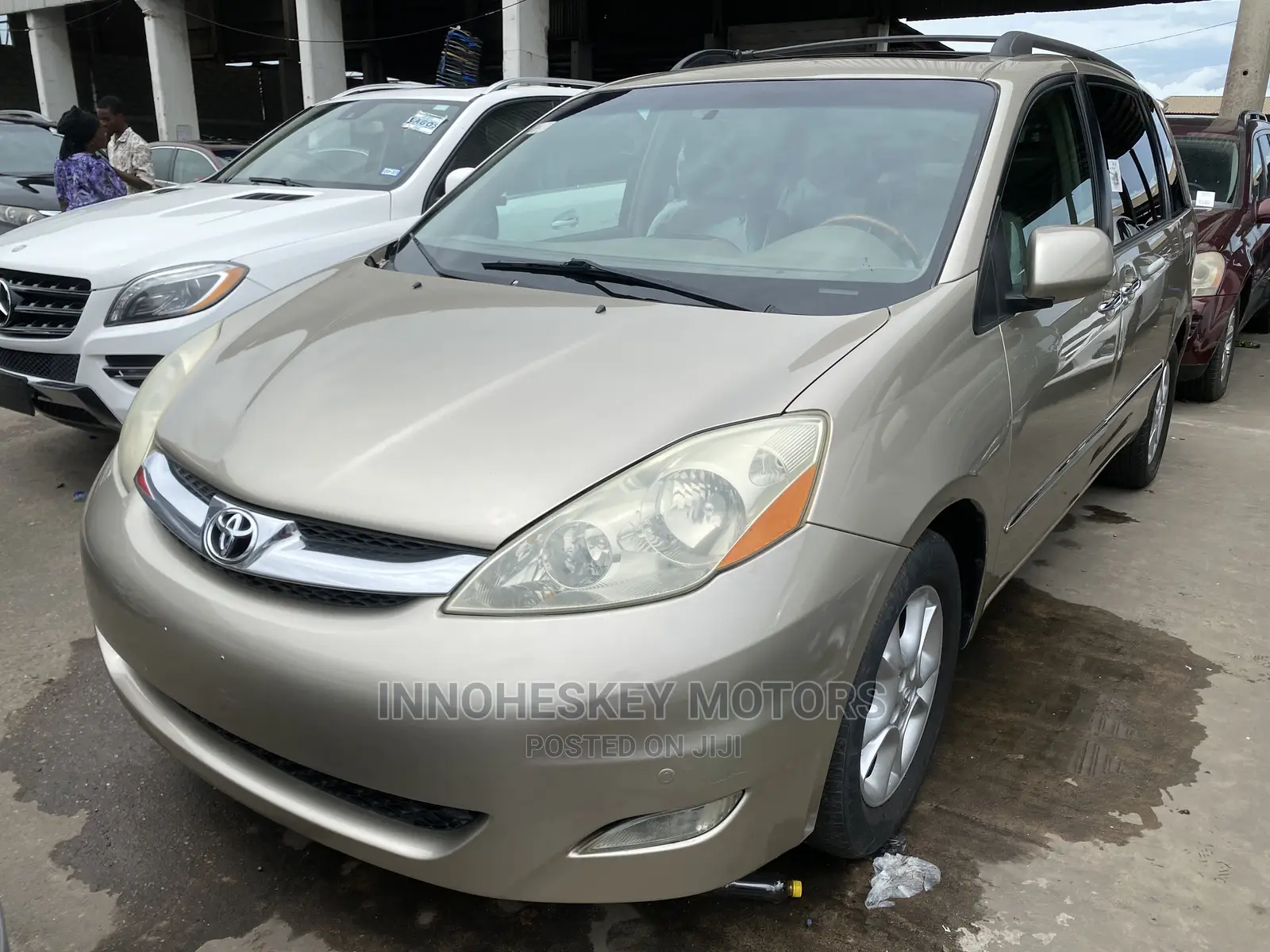 Toyota Sienna 2006 Gold