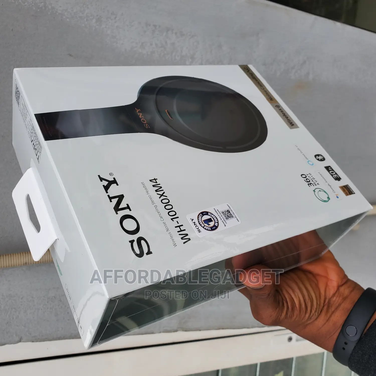 Sony WH-1000XM4 Wireless Noise Canceling Headphone With Mic