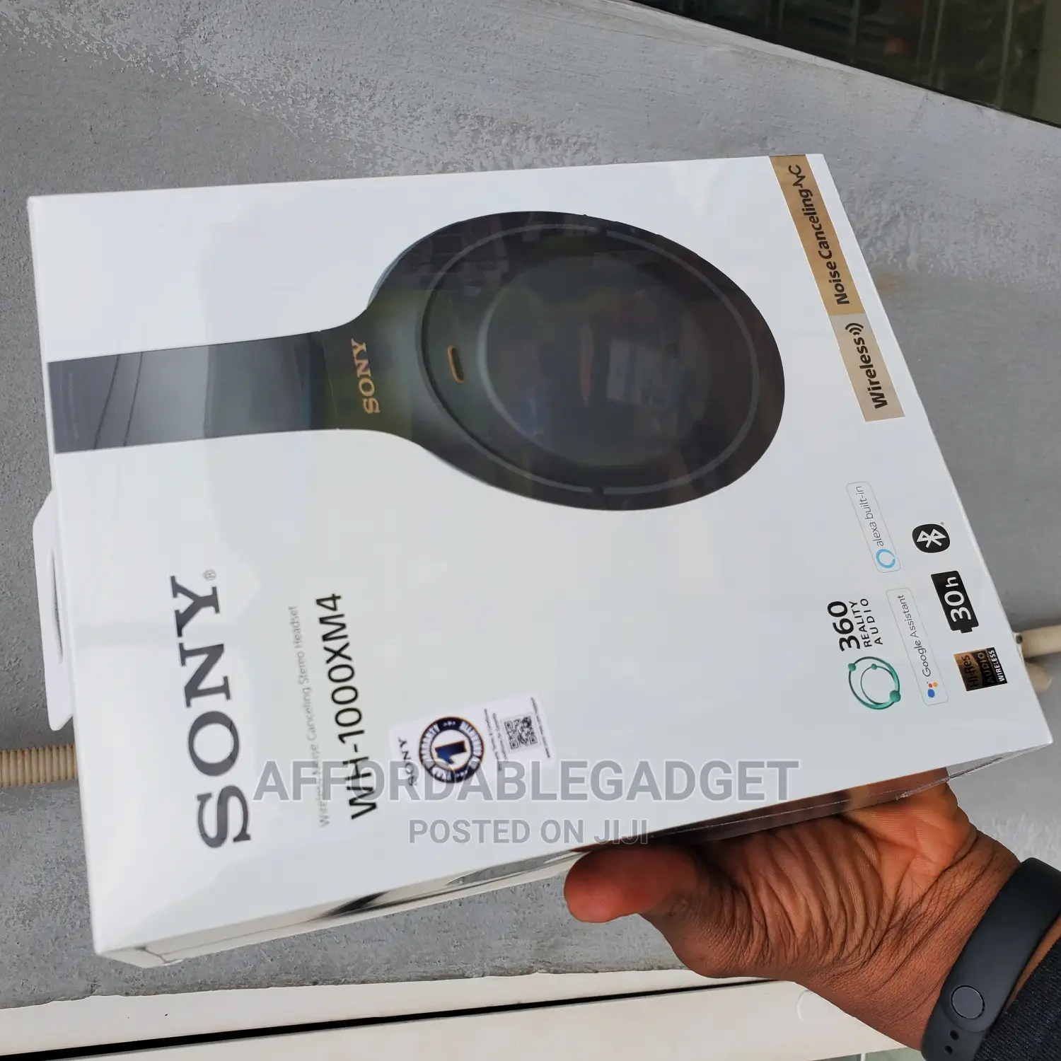 Sony WH-1000XM4 Wireless Noise Canceling Headphone With Mic