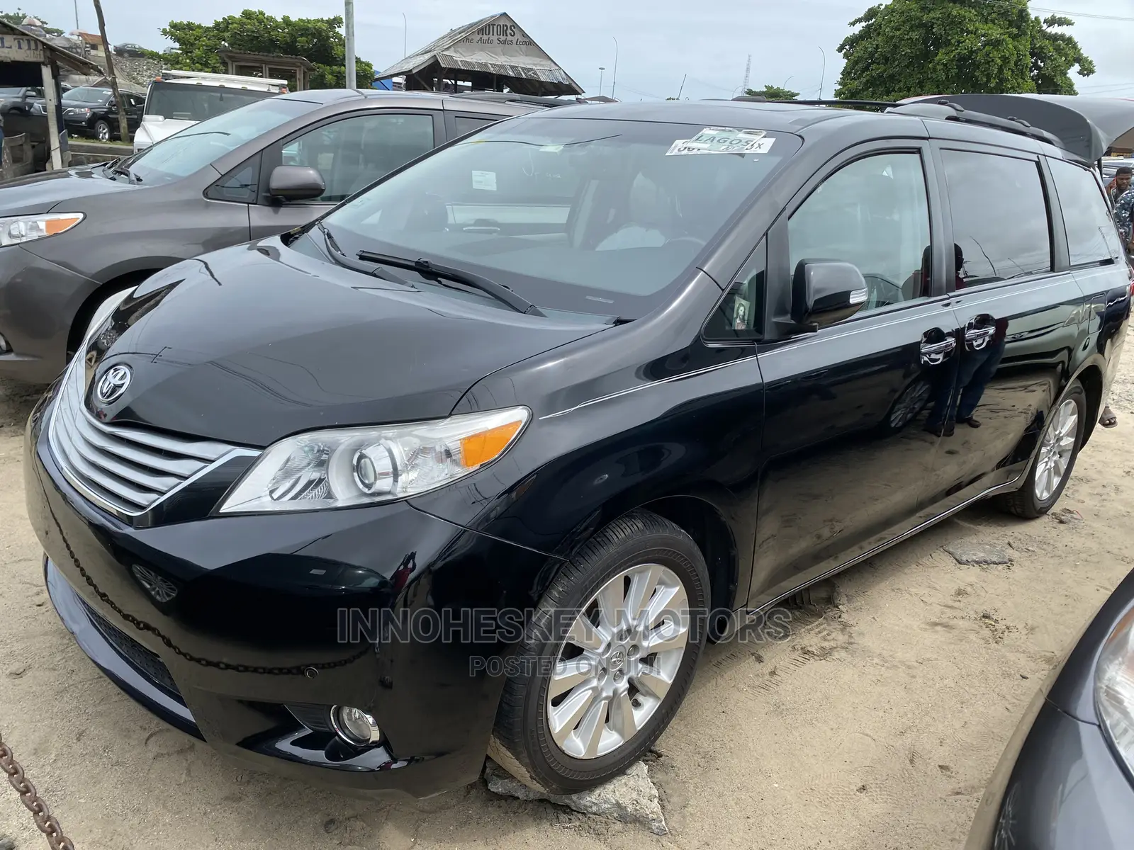 Toyota Sienna 2014 Black