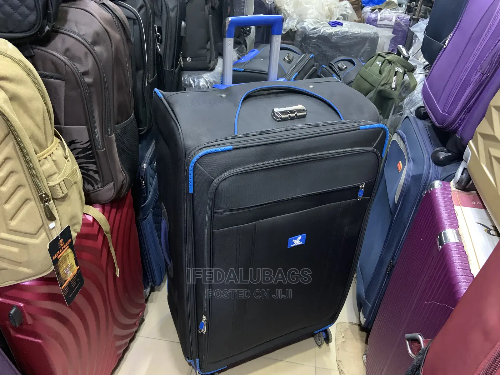 Biggest Size Light Weight Quality Traveling Luggage