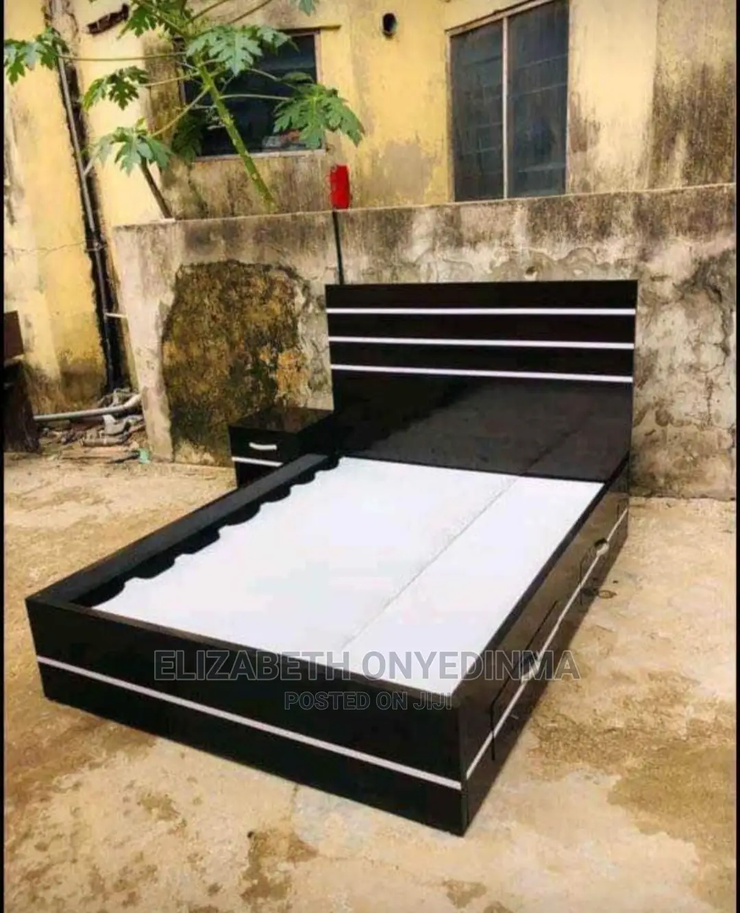 4*5 by 6ft Bed With Storage