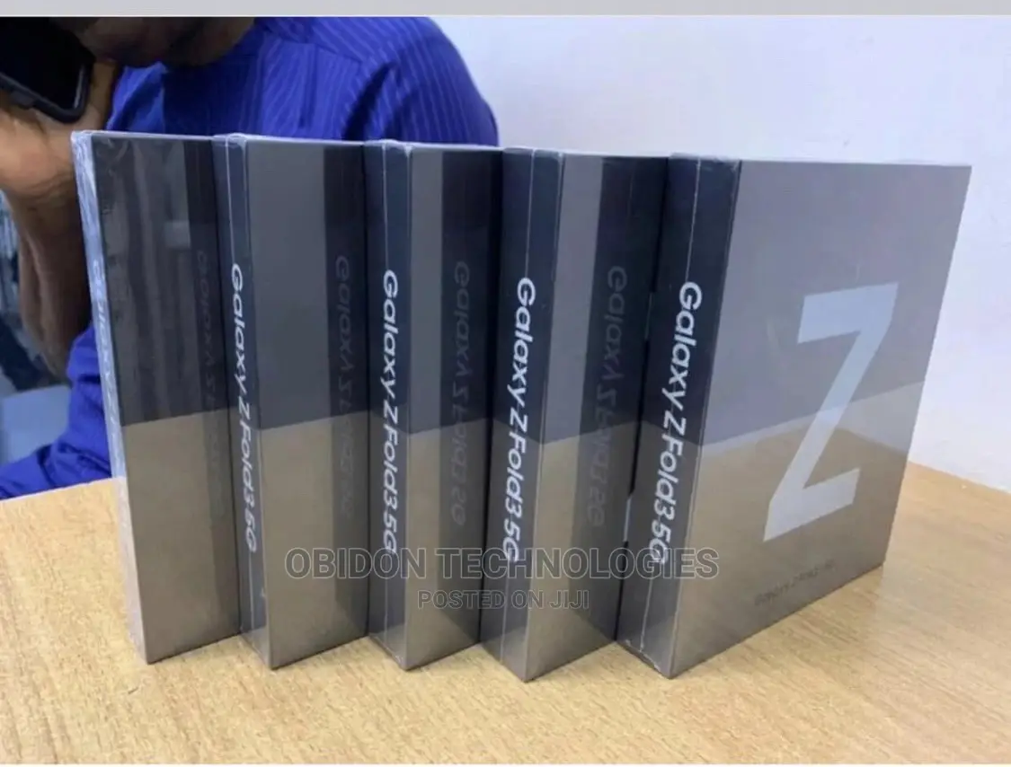 New Samsung Galaxy Z Fold3 5G 256 GB Black