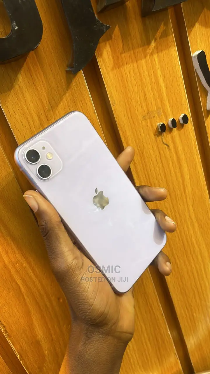 New Apple iPhone 11 64 GB Purple