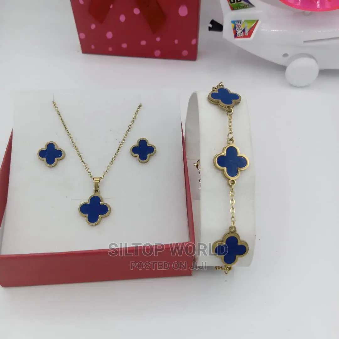 Unique Earrings, Pendant, Chain and Bracelet for Ladies