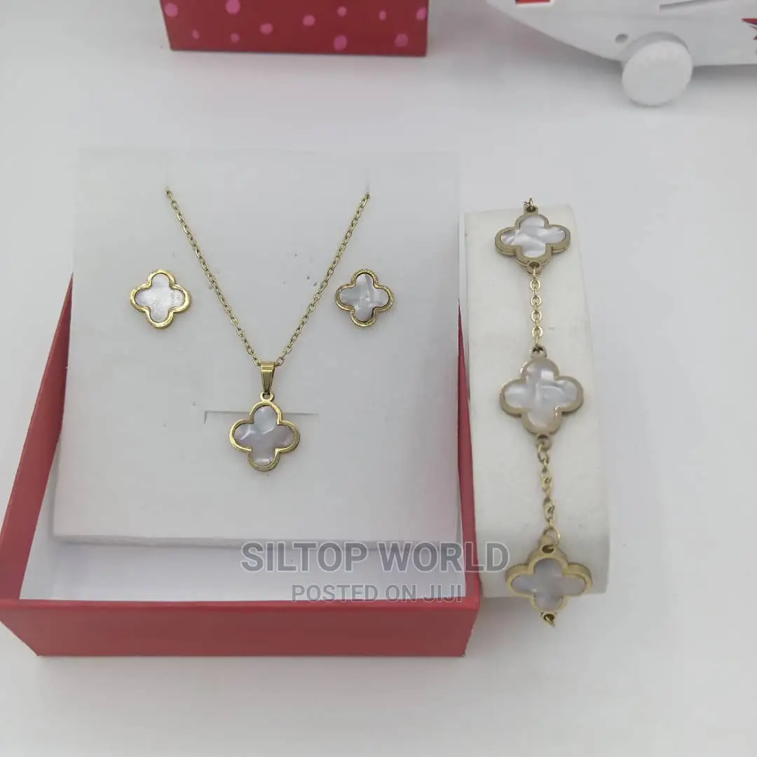 Unique Earrings, Pendant, Chain and Bracelet for Ladies