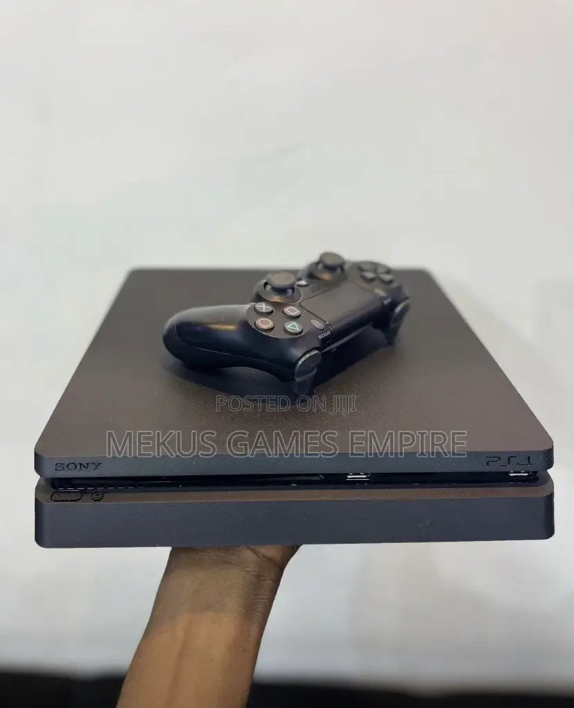 Ps4 Slim Console With All the Accessories