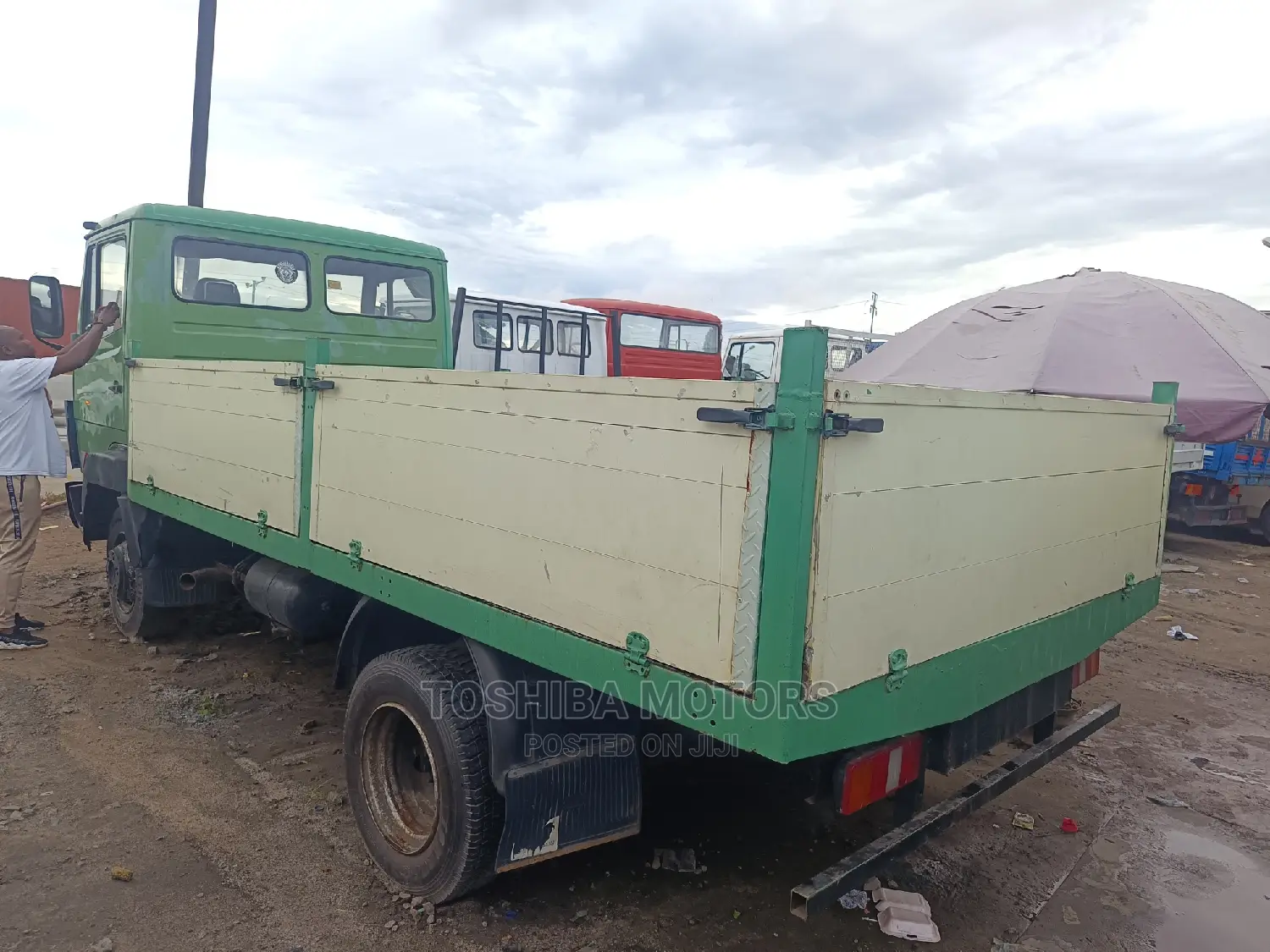 Mercedes Benz 814