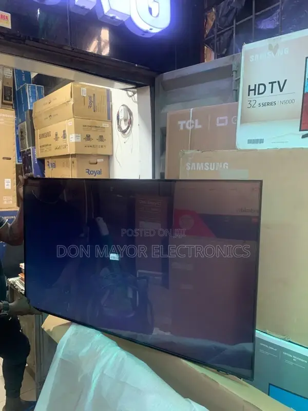 Samsung Crystal Uhd Smart 55inches Tv Ua55bu8000