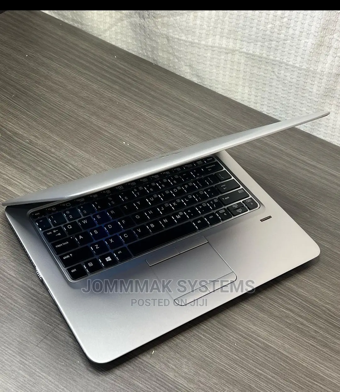 Laptop HP EliteBook 820 G3 8GB Intel Core I5 SSD 256GB