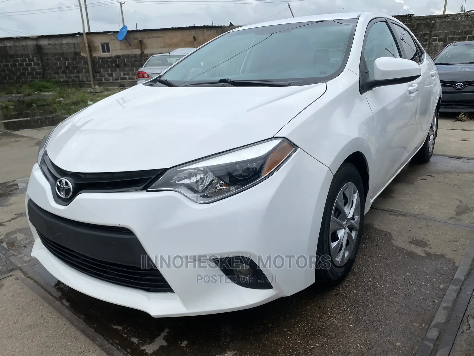 Toyota Corolla 2014 White