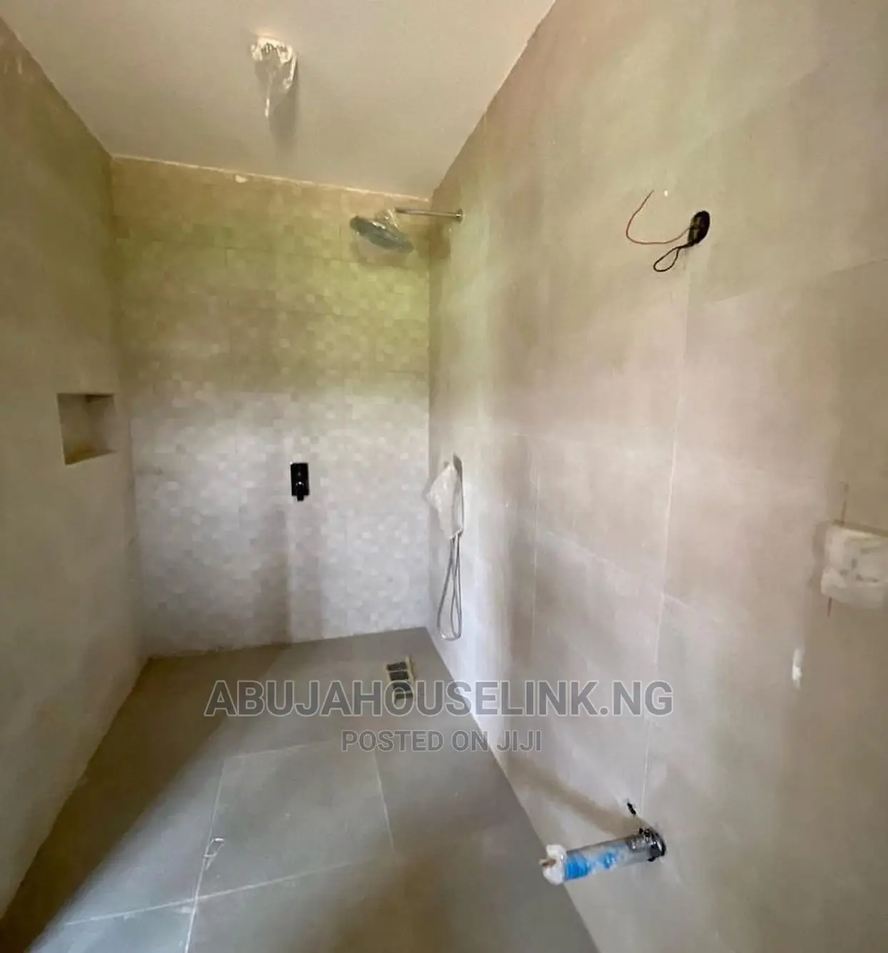 4bdrm Townhouse/Terrace in Jabi by Lakeside for Sale