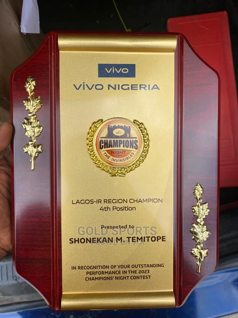 Wooden Award Z4