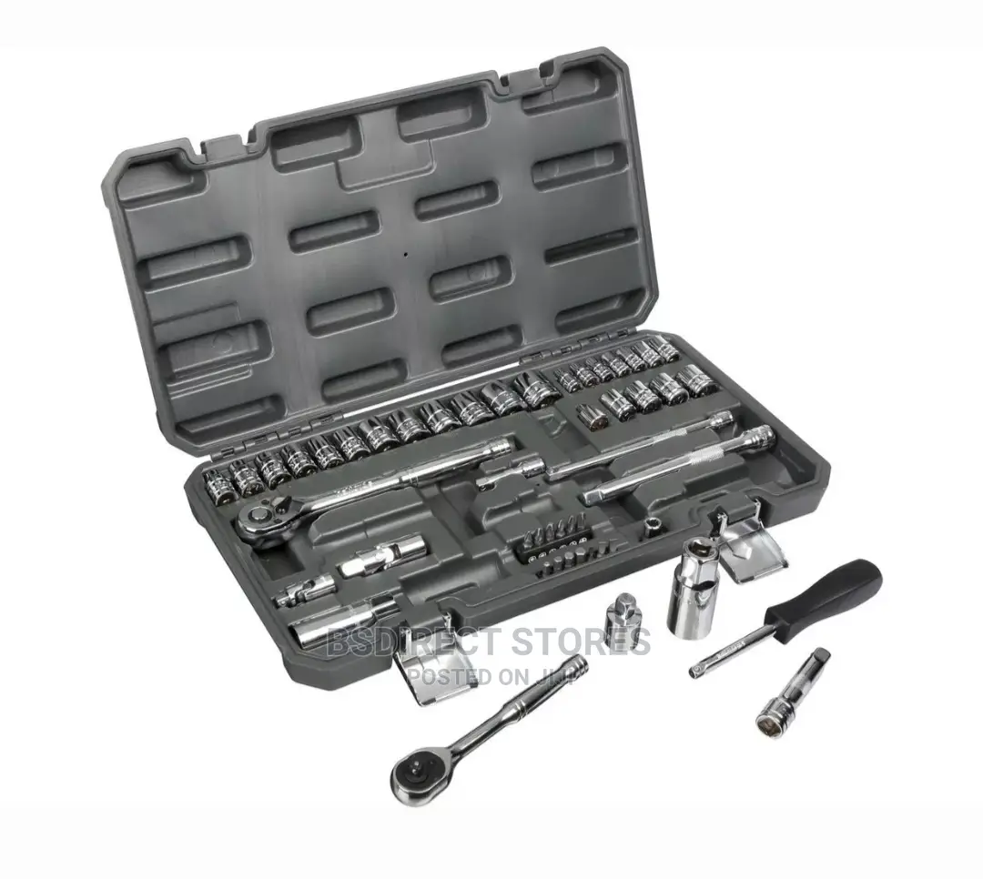 Halfords 1/4" and 3/8" Drive Metric 50 Piece Socket Set
