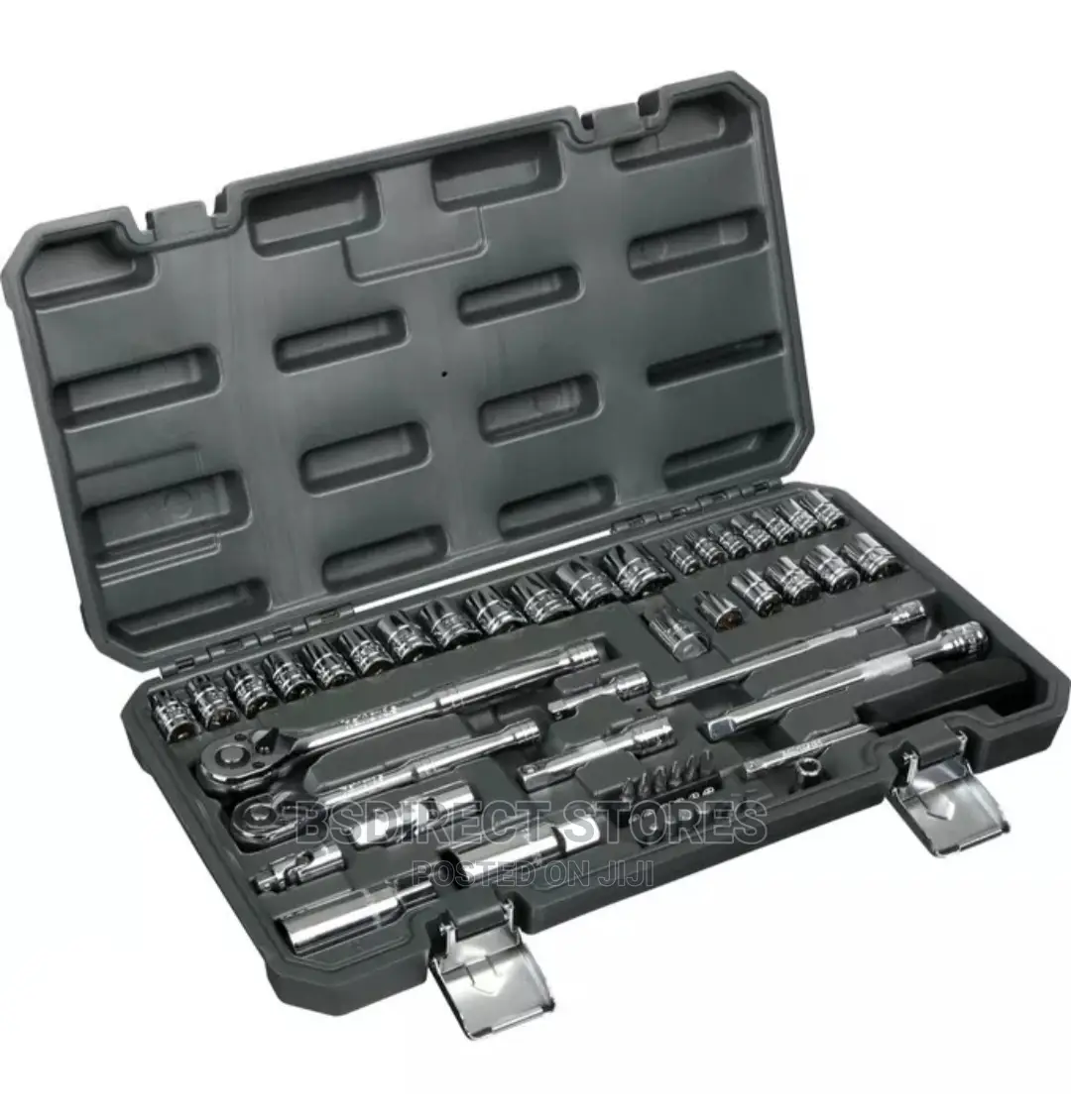 Halfords 1/4" and 3/8" Drive Metric 50 Piece Socket Set