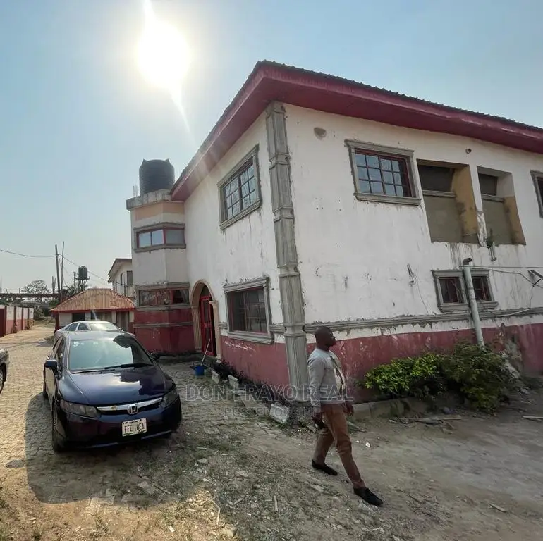 30 Rooms Self Con Building for Sale Near Awòlòwo New Bodija