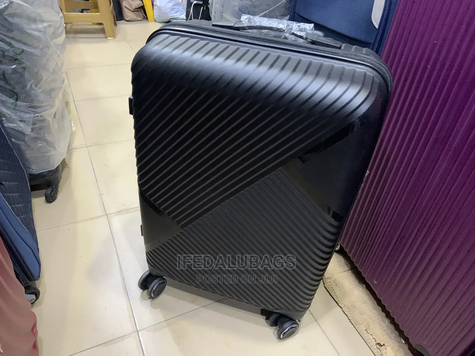 Medium Size Quality Imported Unbreakable Plastic Box