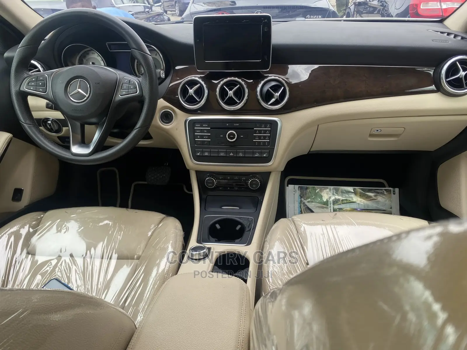 Mercedes-Benz GLA 250 2016 White