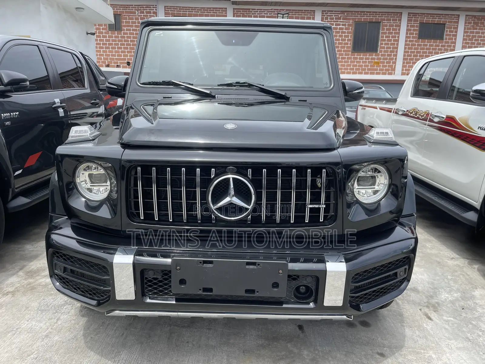 Mercedes-Benz G-Class Base G 63 AMG AWD 2013 Black