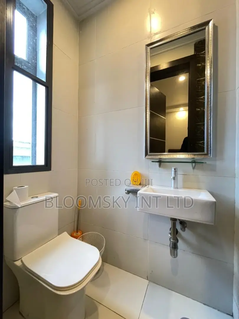 Beautiful 2 Bedroom in Lekki Phase 1