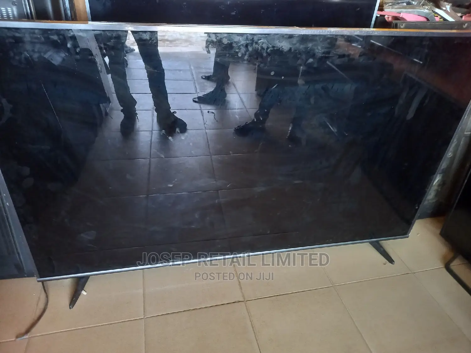 TCL 80inches Smart Android Tv With All App From Europe