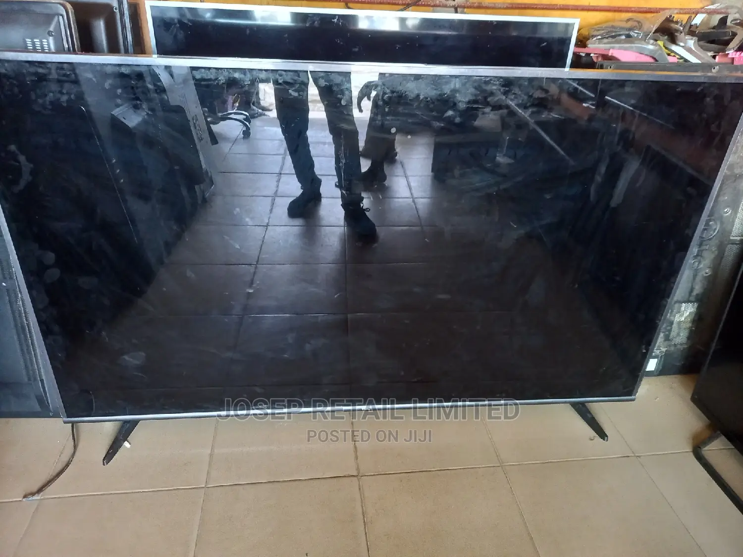 TCL 80inches Smart Android Tv With All App From Europe
