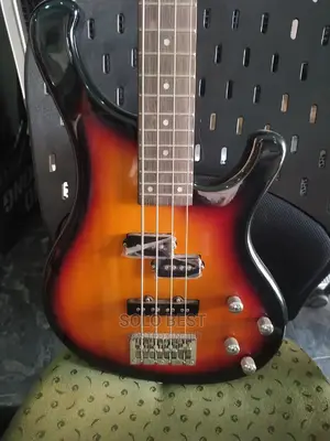 Macjkie 4 String Bass Guitar