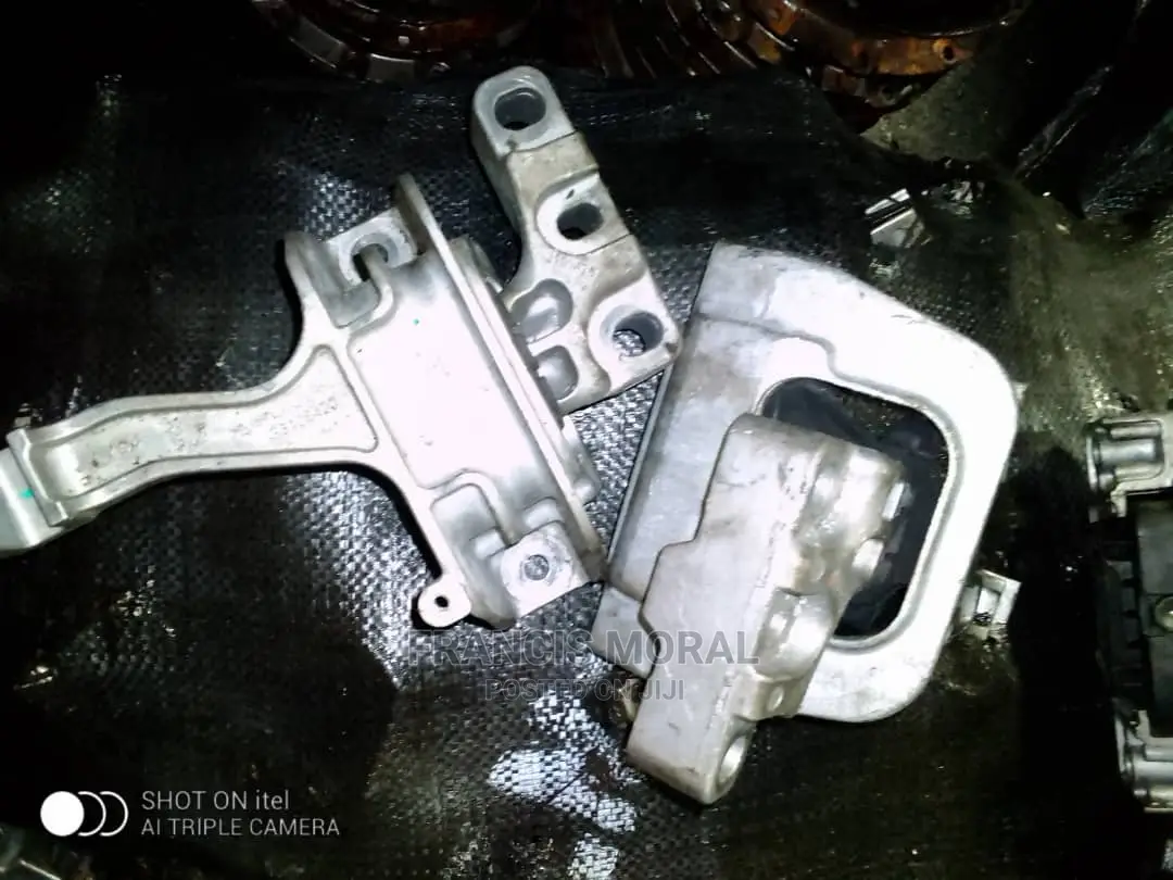 Engine and Gear Mountain Fsi PST Cc Q5 Q3 Q7 Bentley Porsche