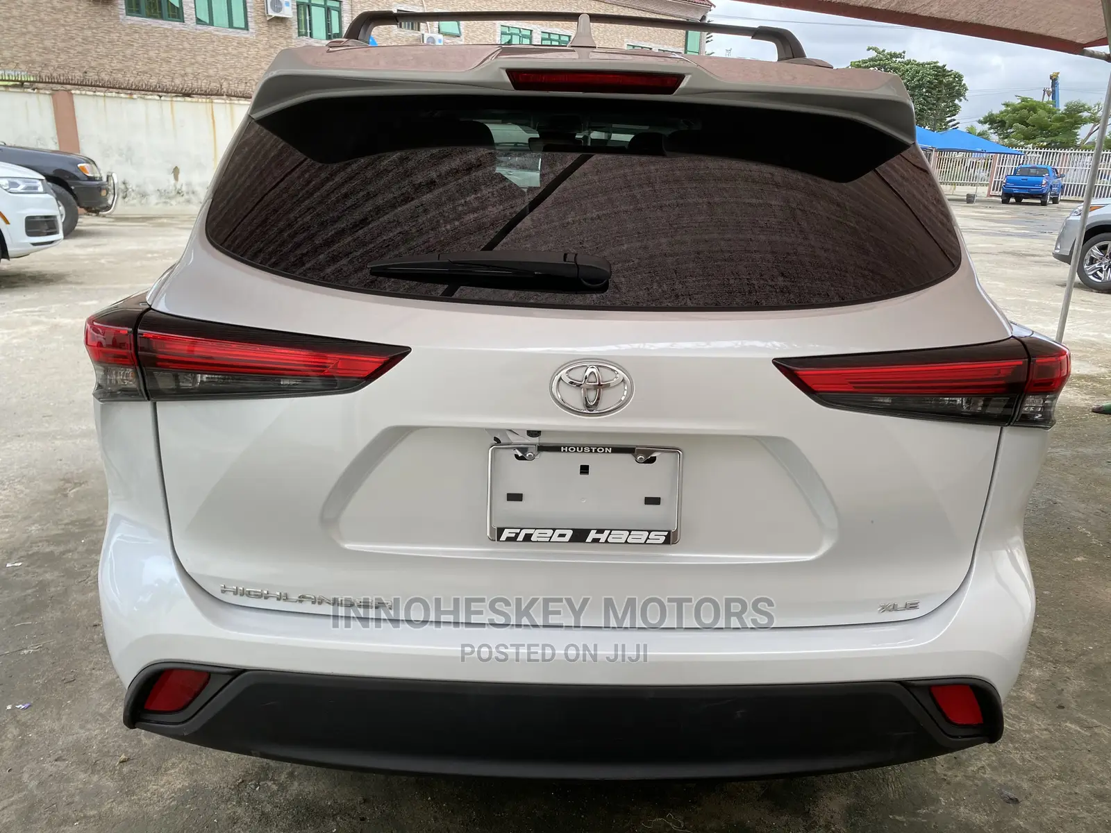 Toyota Highlander XLE 2022 White