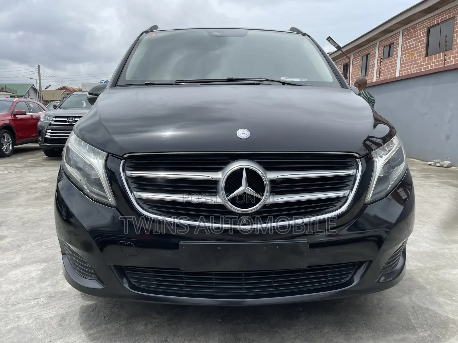 Mercedes-Benz Viano 2017 Black