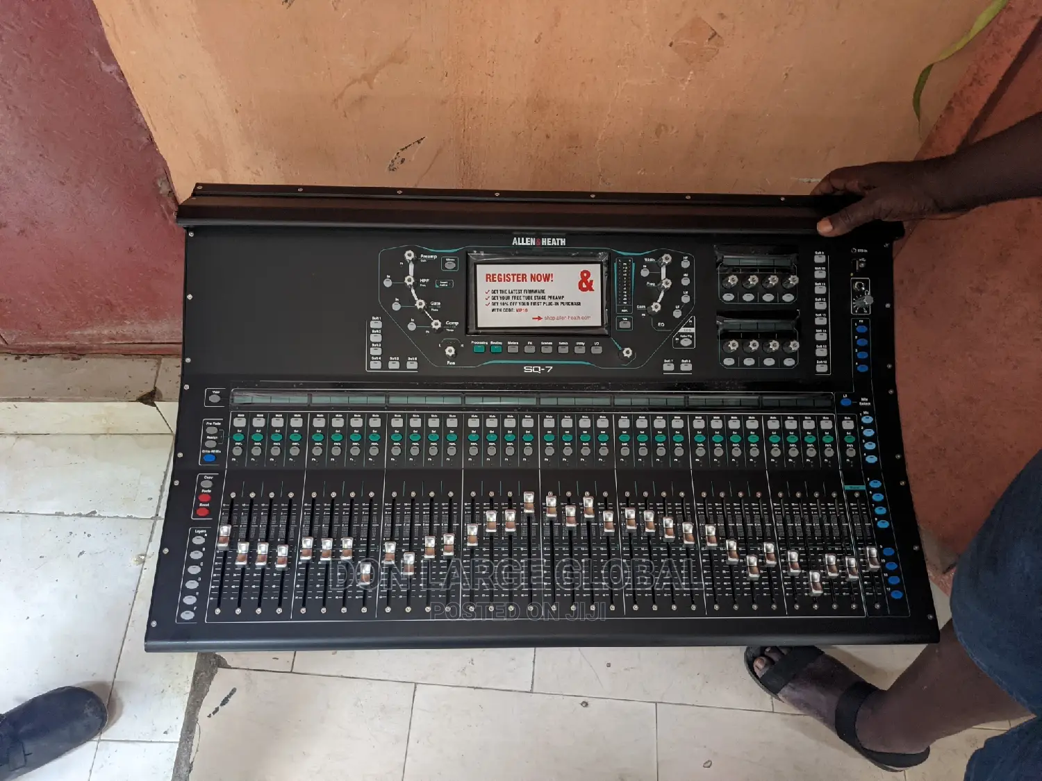 Allen Heath Sq-7 32 Channel Digital Mixer