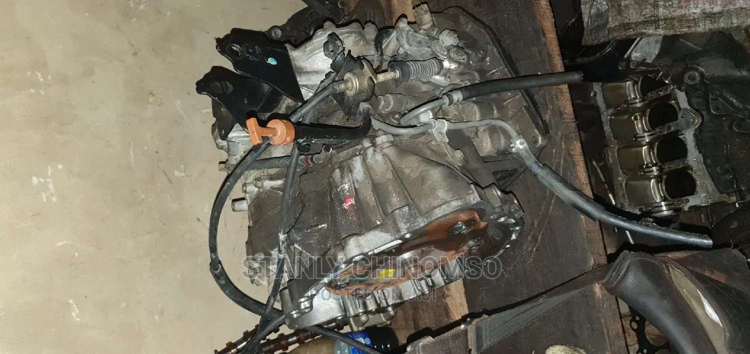 Gear Box for Toyota Collola 2005 Model 5pin