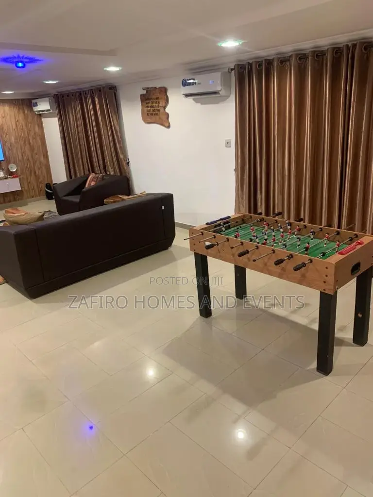 Luxury 3 Bedroom Shortlet Apartment Near D Rovans Ring Road