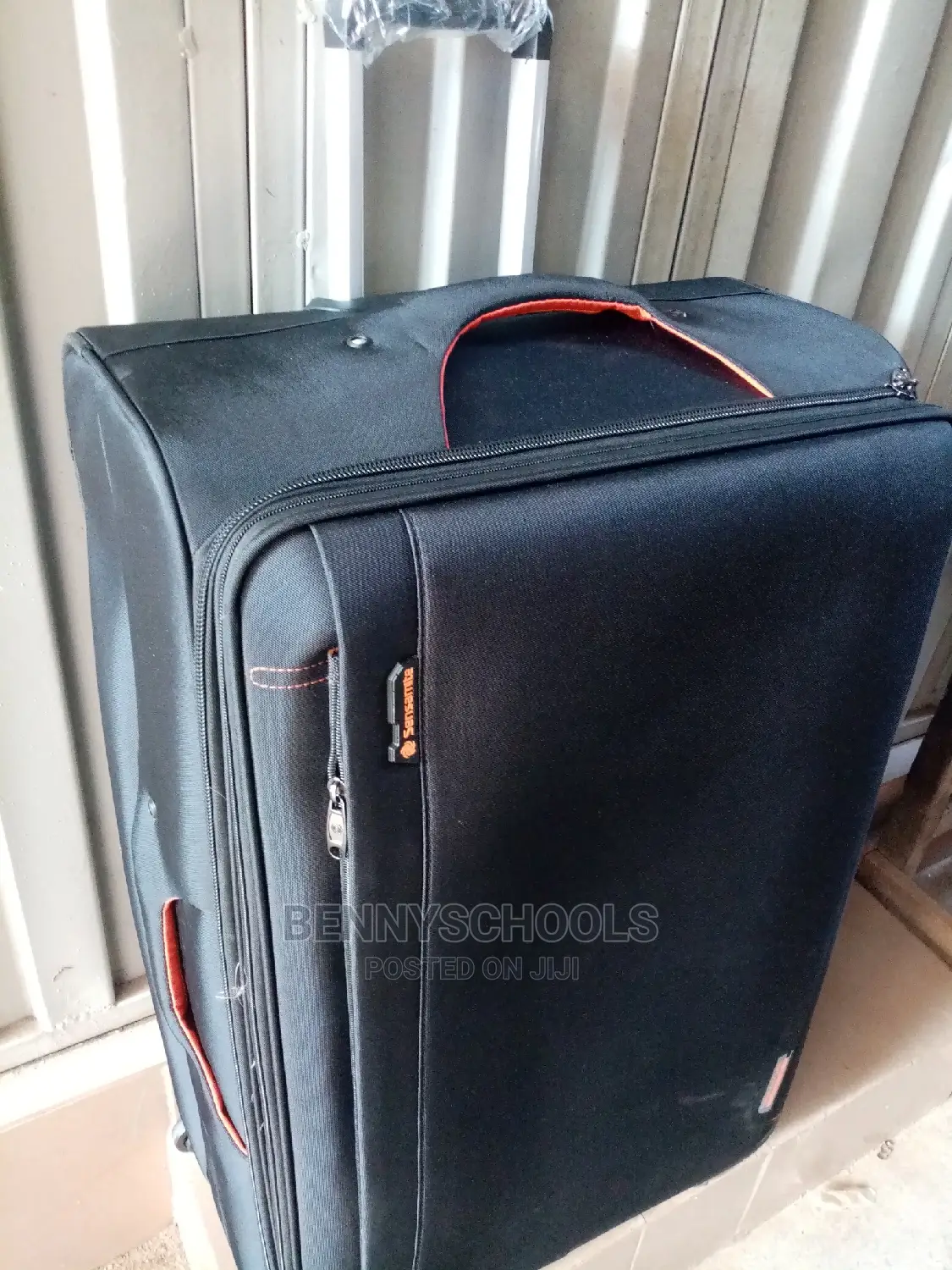 Big Sensamite Classic Traveling Luggage Box