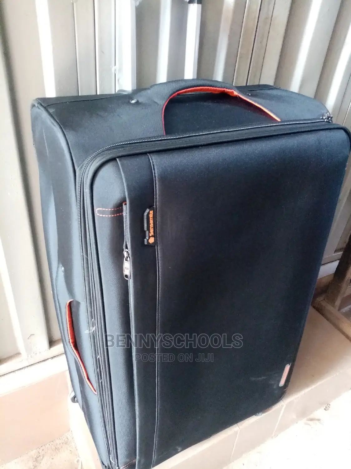 Big Sensamite Classic Traveling Luggage Box