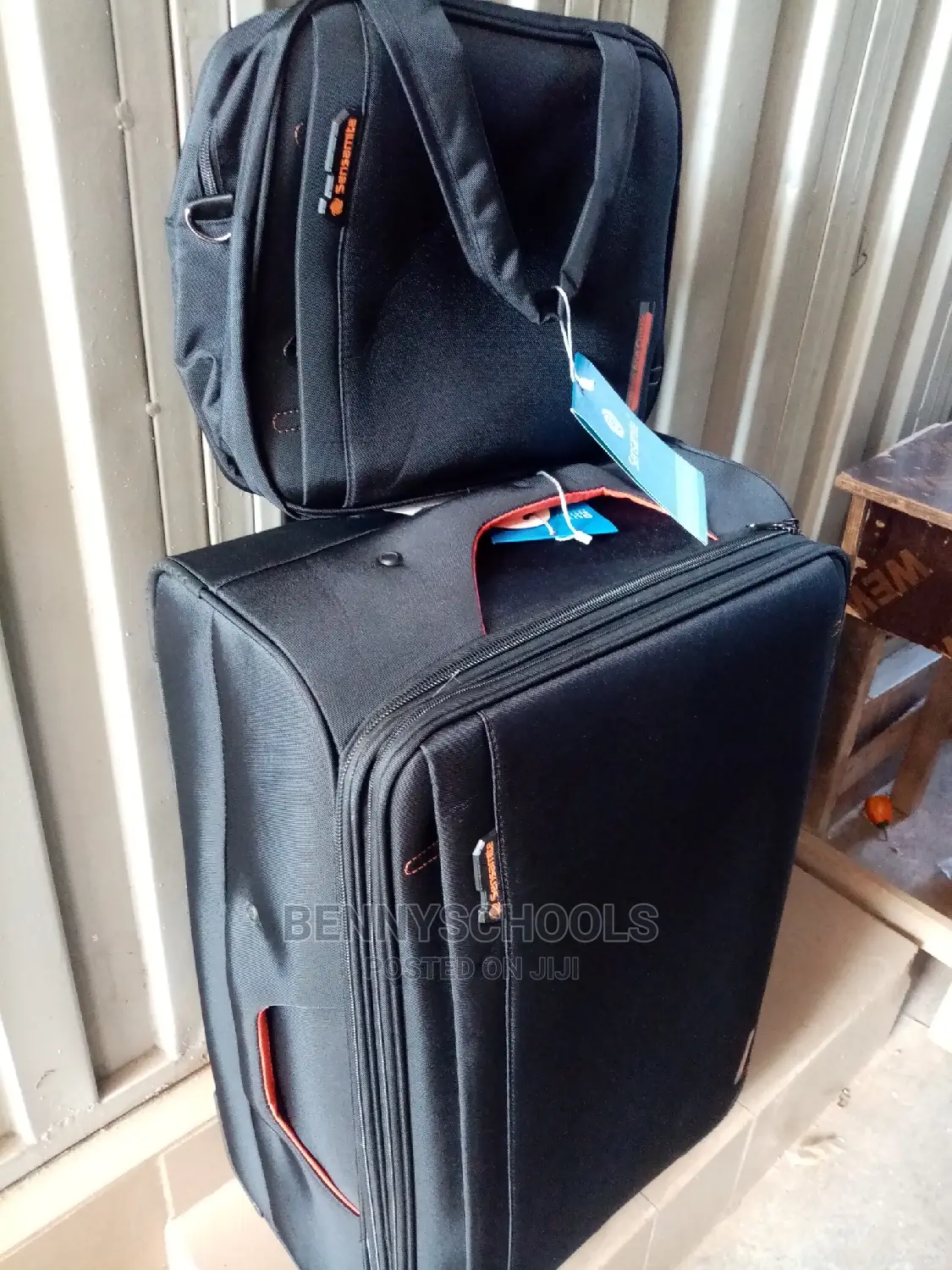 Biggest Jumbo Sensamite Clasic Traveling Luggag Box and Kit