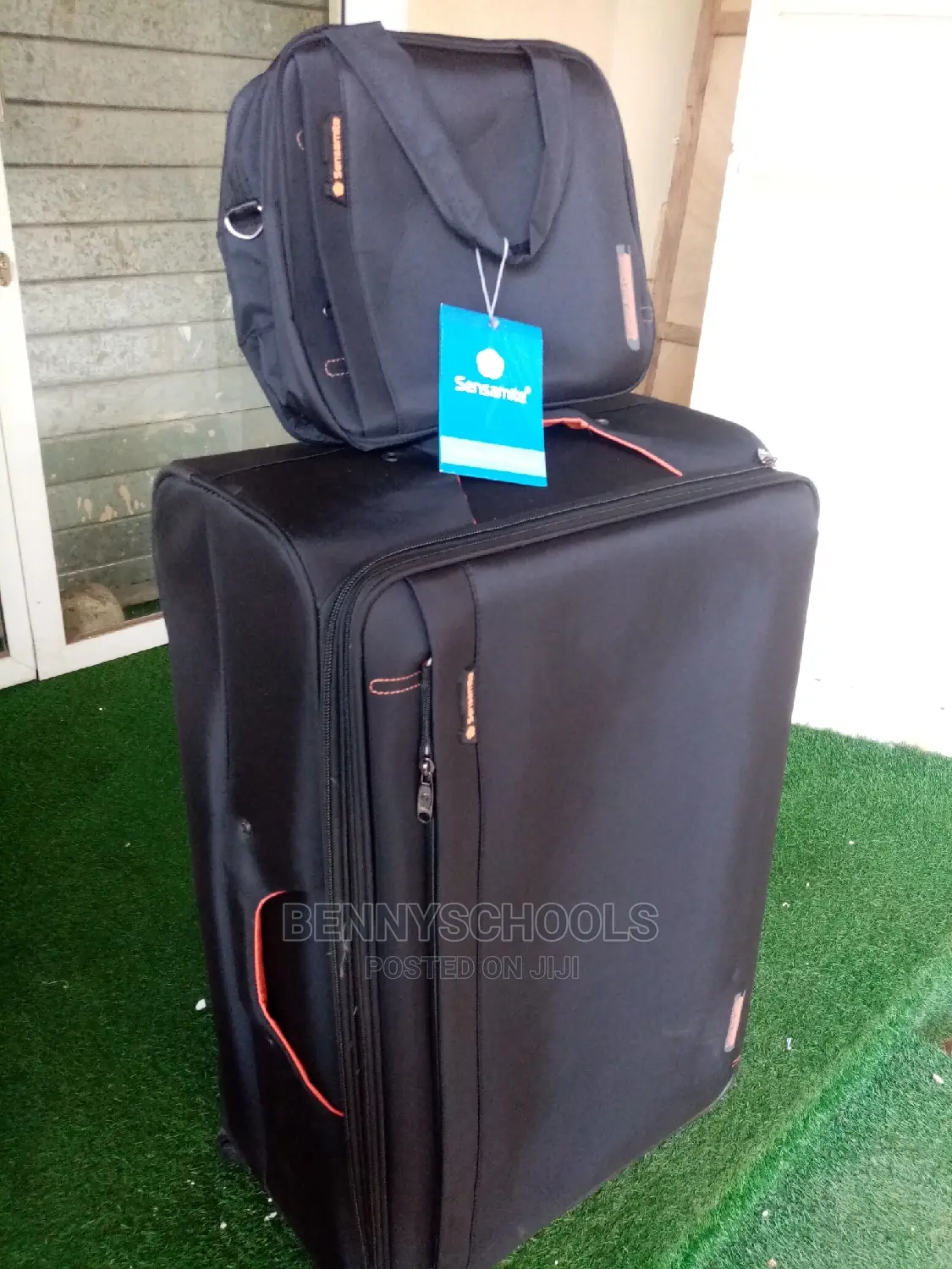 Biggest Jumbo Sensamite Clasic Traveling Luggag Box and Kit