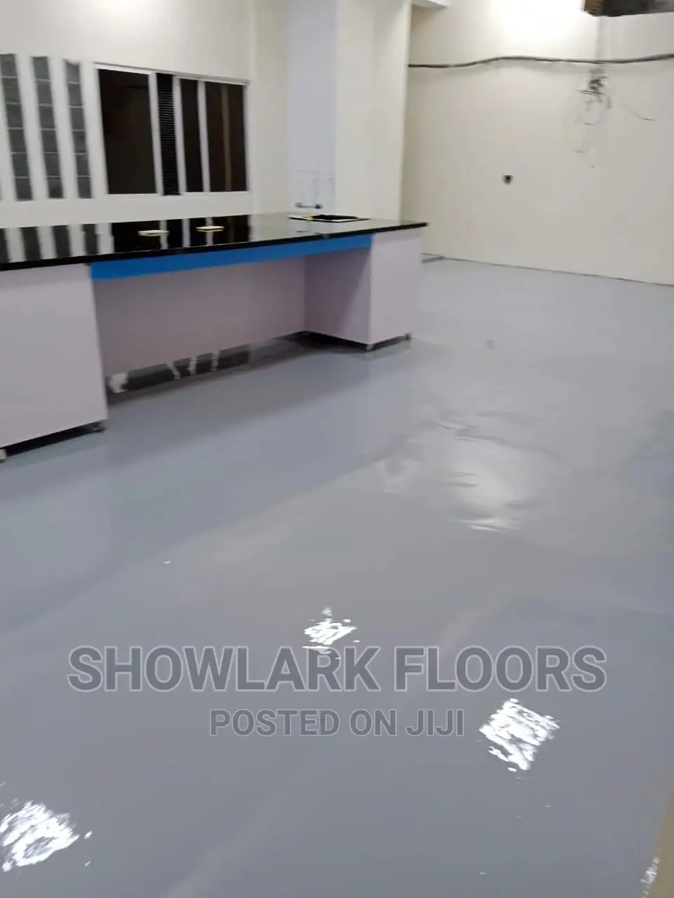 Jolly Glossy Epoxy Floor