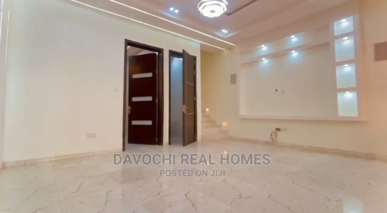 4bdrm Duplex in Ikota Villa Estate, Lekki for rent